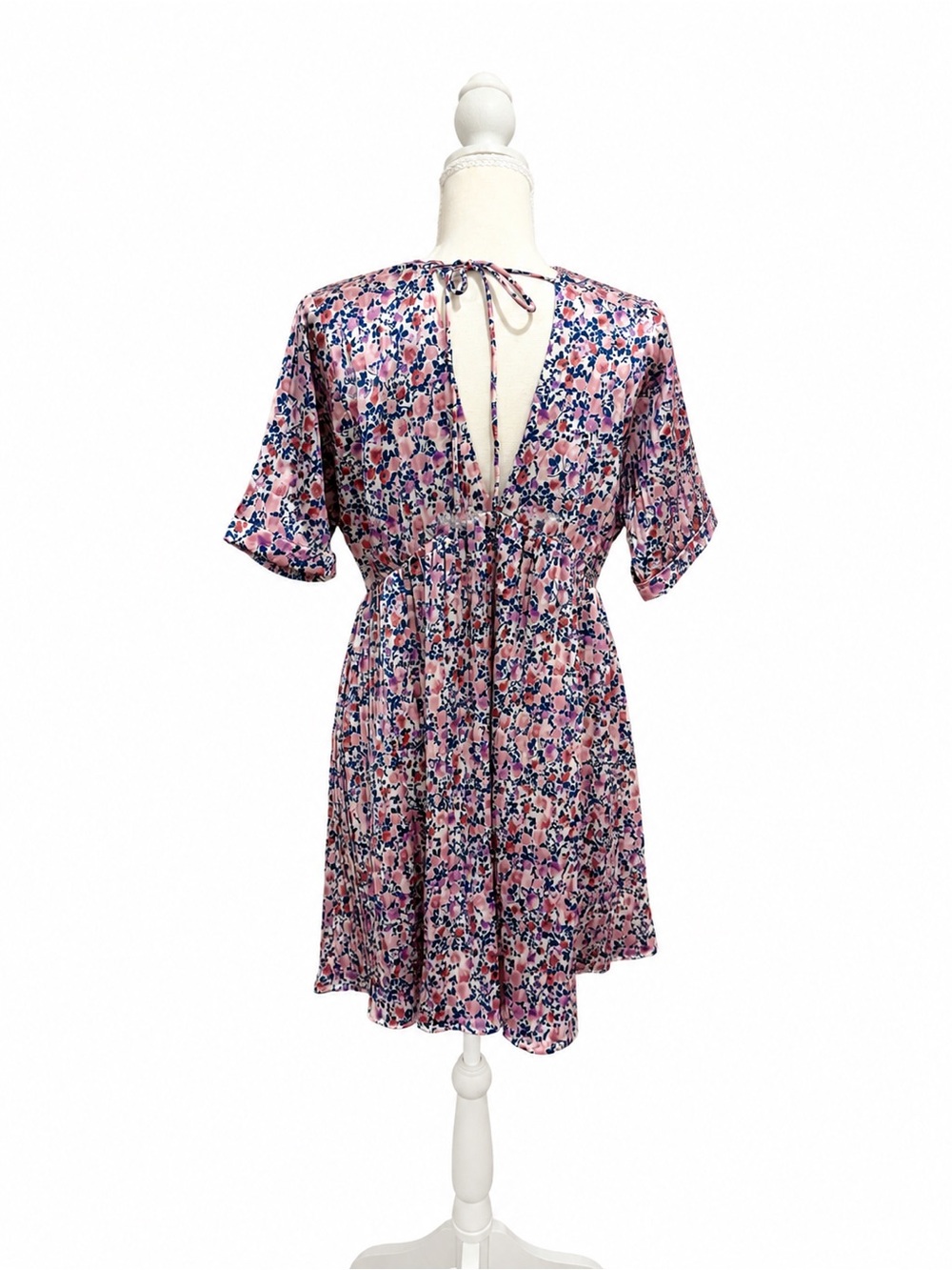 Lulus Pink Floral Mini Dress Size Small V Neck Empire Waist Boho Cottagecore - Picture 2 of 4